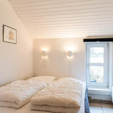 Holiday Henne Xxiii Semesterbostad